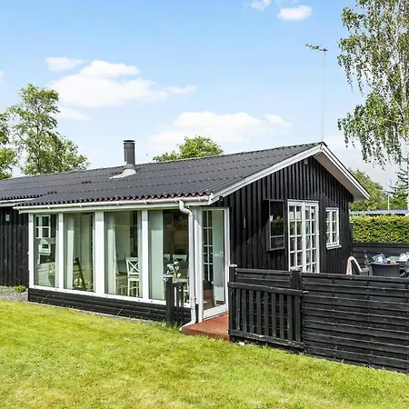 Cozy In With Kitchen Holiday home Hadsund